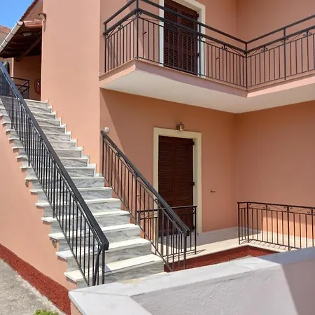 Kostas Apartmán
