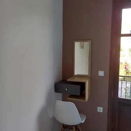 Kostas Apartmán *