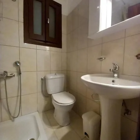 Kostas Apartmán