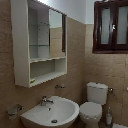Kostas Apartmán