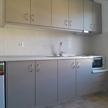 Kostas Apartmán