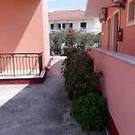 Kostas アパート シダリオン